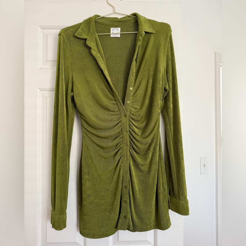 With Jean Size Medium Olive Green Ruched Button-Up dress